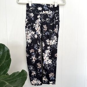 FLX | Capri Workout Leggings in Floral Print | Small
